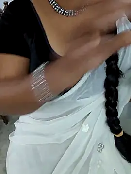 Snapshot of Nikitha_telugu chatting on 11.12.25 Nikitha telugu online show from 11.12.25