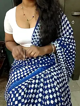 Snapshot of Nikitha_telugu chatting on 12.14.25 Nikitha telugu online show from 12.14.25