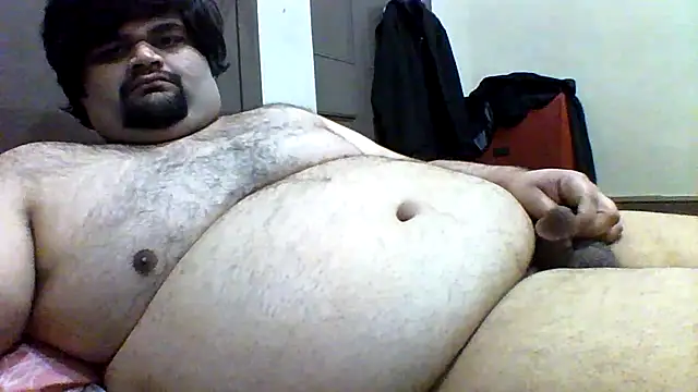 Snapshot of ShavenScope24 chatting on 06.25.26 ShavenScope24 online show from 06.25.26