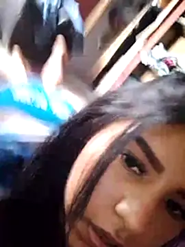 Snapshot of angie_hott chatting on 11.25.25 angie hott online show from 11.25.25