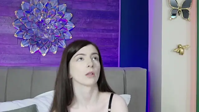 SophieRayss online show from 10.24.25