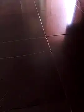 Snapshot of svk_05 chatting on 10.19.25 svk 05 online show from 10.19.25