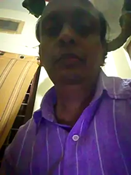 Snapshot of svk_05 chatting on 11.03.25 svk 05 online show from 11.03.25