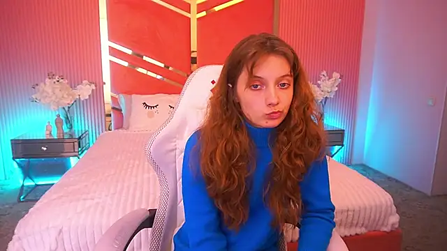 CuteeFoxy online show from 11.06.25