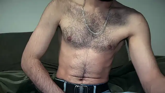 Snapshot of yournextguy chatting on 01.08.26 yournextguy online show from 01.08.26