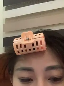 Snapshot of Your_hope77 chatting on 12.02.25 Your hope77 online show from 12.02.25