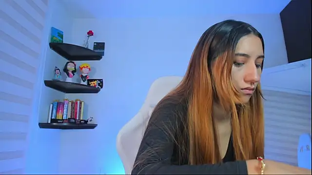 Snapshot of kittyrush_ chatting on 11.25.25 kittyrush online show from 11.25.25