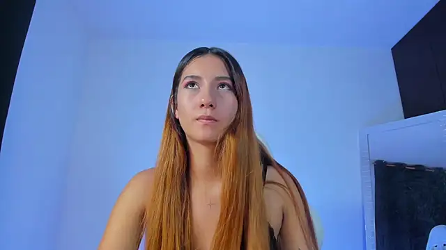 Snapshot of kittyrush_ chatting on 12.16.25 kittyrush online show from 12.16.25