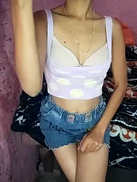 Snapshot of PenningStay chatting on 11.14.25 PenningStay online show from 11.14.25