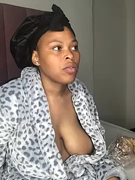 Bubbles156 online show from 04.18.26