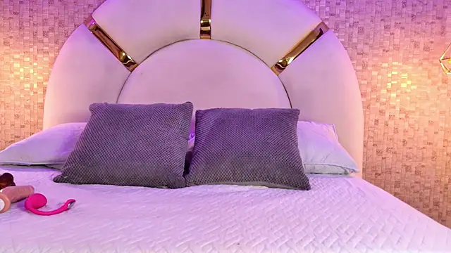 emmy rose25 online show from 04.11.26