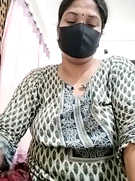 Hot Boude online show from 11.03.25