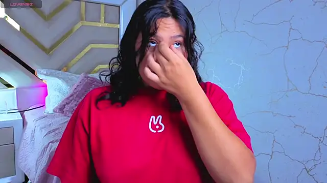 luna jonezz online show from 11.13.25