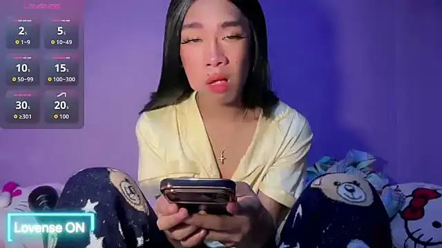 Snapshot of Yourasianbabyemma chatting on 04.21.26 Yourasianbabyemma online show from 04.21.26