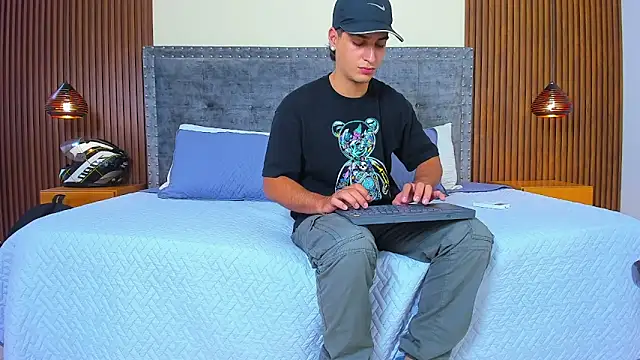 Apolo moon18 online show from 10.25.25