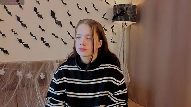 Snapshot of JonDatko chatting on 11.02.25 JonDatko online show from 11.02.25