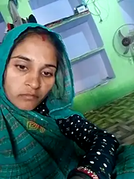 Snapshot of Homa7070 chatting on 10.25.25 Homa7070 online show from 10.25.25