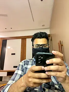 Snapshot of Notme_09 chatting on 10.27.25 Notme 09 online show from 10.27.25