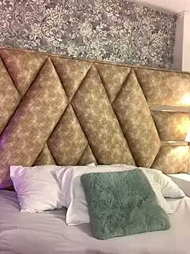 SsexCouplee online show from 11.20.25