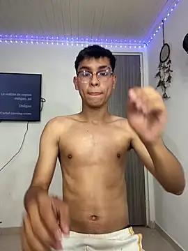 Muchachito18 online show from 02.01.26