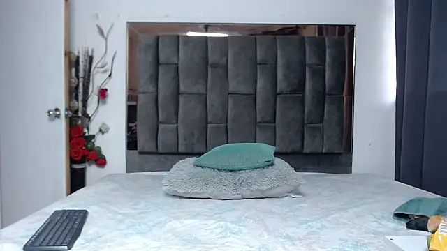 Salmma Milf online show from 11.28.25