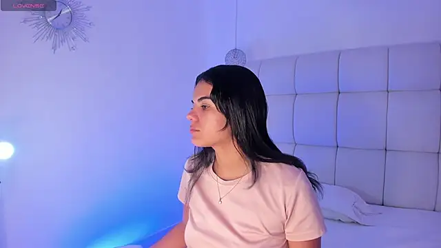 Emili  Jackson online show from 11.23.25