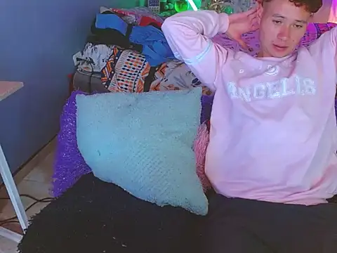 Latin boysxxxx online show from 12.16.25