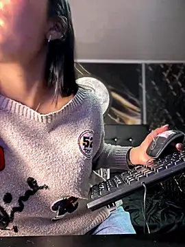 Snapshot of Arianaa_Toro chatting on 11.20.25 Arianaa Toro online show from 11.20.25