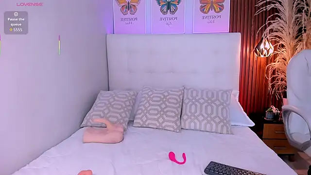 susie thomsonn online show from 01.14.26