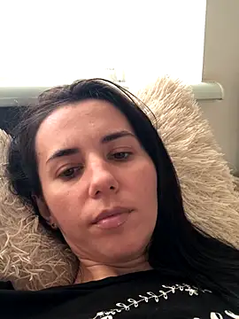 oliviya mur online show from 10.31.25