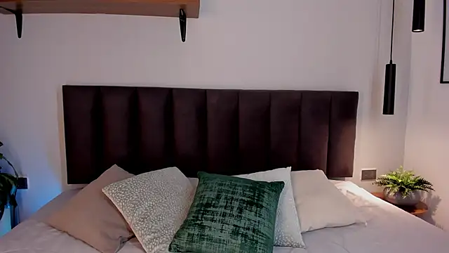 AilanaCortes online show from 01.18.26