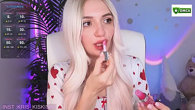 Snapshot of cute_cake chatting on 12.15.25 cute cake online show from 12.15.25