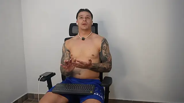 Snapshot of Dominick_walker chatting on 03.17.26 Dominick walker online show from 03.17.26