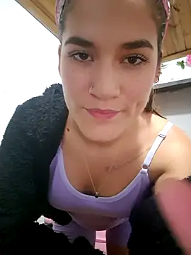 Gigihairy online show from 10.18.25