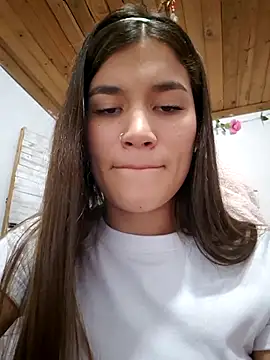 Gigihairy online show from 10.19.25