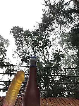 Sweet Bella Valery online show from 12.21.25