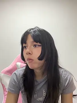 AnaisXoXo online show from 11.14.25