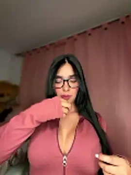 Snapshot of MiaSofia__ chatting on 05.24.26 MiaSofia online show from 05.24.26