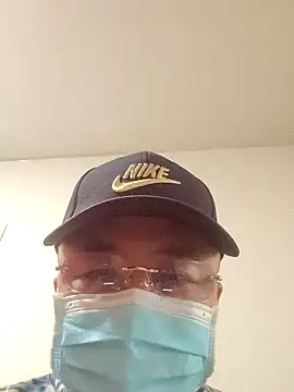 Snapshot of caige8888 chatting on 10.17.25 caige8888 online show from 10.17.25