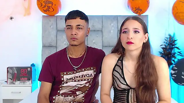 Snapshot of SweetAndSinful chatting on 11.02.25 SweetAndSinful online show from 11.02.25