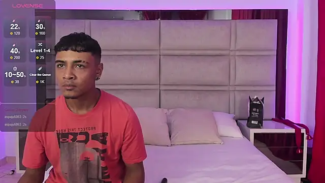 Snapshot of SweetAndSinful chatting on 11.04.25 SweetAndSinful online show from 11.04.25