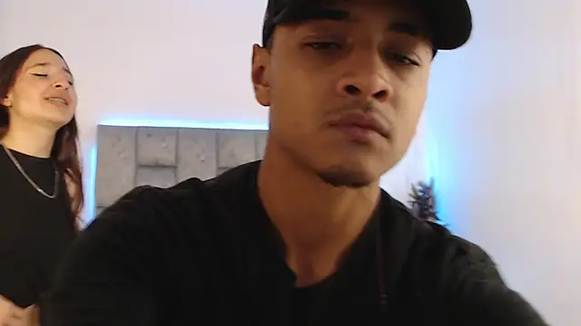 Snapshot of SweetAndSinful chatting on 11.18.25 SweetAndSinful online show from 11.18.25