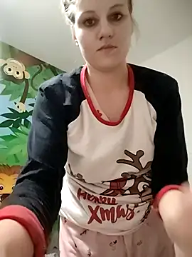 Snapshot of SandyCassie chatting on 10.23.25 SandyCassie online show from 10.23.25