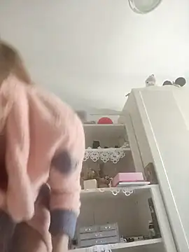 Snapshot of SandyCassie chatting on 11.01.25 SandyCassie online show from 11.01.25