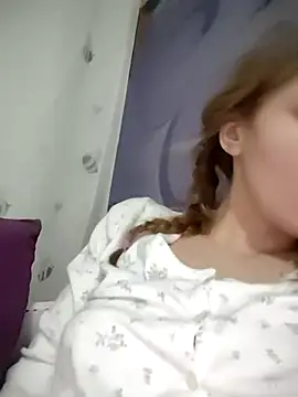 Snapshot of SandyCassie chatting on 11.19.25 SandyCassie online show from 11.19.25