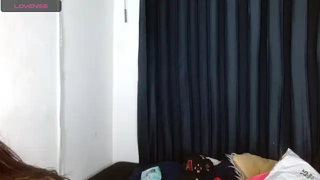 Snapshot of antonella_rosecs chatting on 12.18.25 antonella rosecs online show from 12.18.25