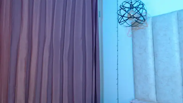 Snapshot of antonella_rosecs chatting on 12.19.25 antonella rosecs online show from 12.19.25