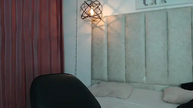 Snapshot of antonella_rosecs chatting on 02.01.26 antonella rosecs online show from 02.01.26