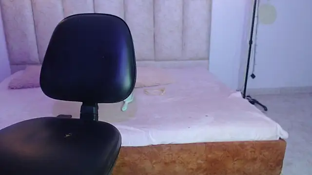 Snapshot of antonella_rosecs chatting on 02.03.26 antonella rosecs online show from 02.03.26