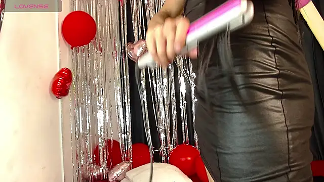 Snapshot of antonella_rosecs chatting on 02.18.26 antonella rosecs online show from 02.18.26